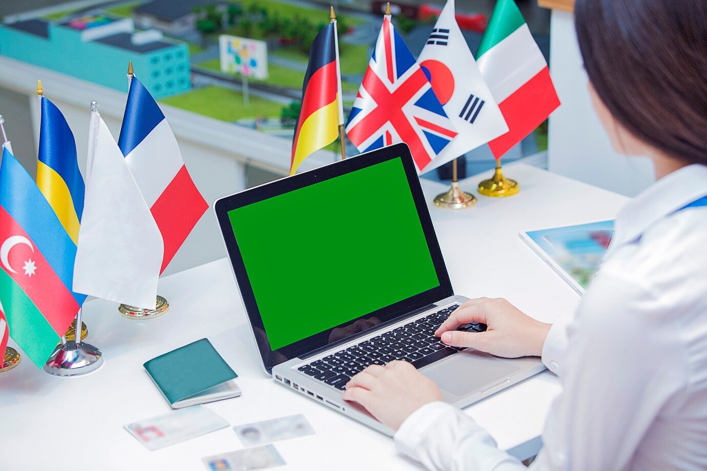 Visual concept of global SEO with globe and multi-country 